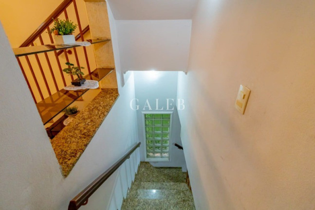 Imagem Casa com 4 Quartos à Venda, 214 m² em Atibaia Jardim - Atibaia
