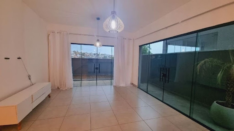 Imagem Casa com 3 Quartos à Venda, 140 m² em Jardim Maristela - Atibaia Imagem Casa com 3 Quartos à Venda, 140 m² em Jardim Maristela - Atibaia