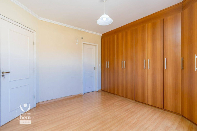 Imagem Sobrado com 3 Quartos à Venda, 220 m² em Portão - Curitiba