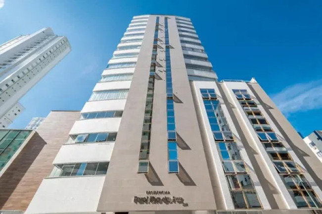 Apartamento com 4 Quartos à Venda, 240 m² em Centro - Balneário Camboriú