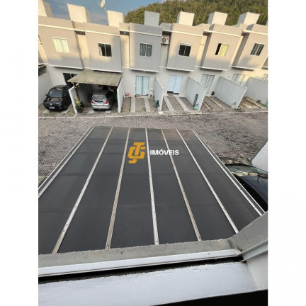 Imagem Casa com 2 Quartos à Venda, 50 m² em Espinheiros - Itajaí