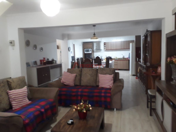 Imagem Casa com 7 Quartos à Venda, 384 m² em Nossa Senhora Do Rosário - Santa Maria Imagem Casa com 7 Quartos à Venda, 384 m² em Nossa Senhora Do Rosário - Santa Maria