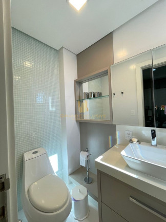 Imagem Apartamento com 3 Quartos à Venda, 152 m² em Centro - Balneário Camboriú Imagem Apartamento com 3 Quartos à Venda, 152 m² em Centro - Balneário Camboriú