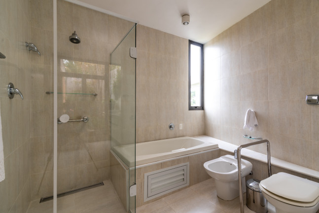 Imagem Casa com 4 Quartos para Alugar, 885 m² em Pacaembu - São Paulo Imagem Casa com 4 Quartos para Alugar, 885 m² em Pacaembu - São Paulo