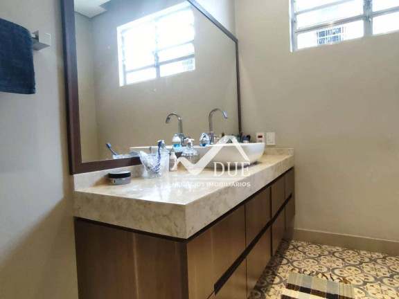 Imagem Casa com 3 Quartos à Venda, 168 m² em Boqueirão - Santos