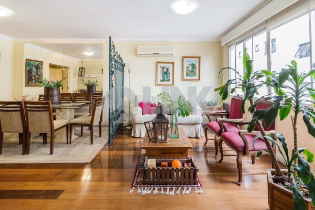 Imagem Imóvel com 2 Quartos à Venda, 250 m² em Mont Serrat - Porto Alegre