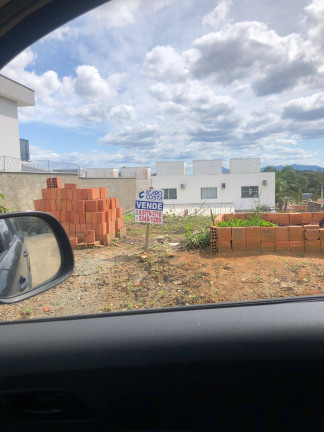 Terreno à Venda, 300 m² em Balneário Piçarras