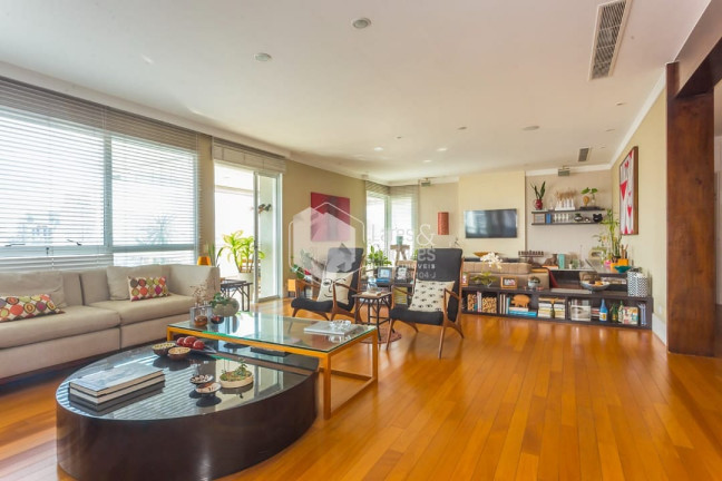 Imagem Apartamento com 4 Quartos à Venda, 335 m² em Pinheiros - São Paulo Imagem Apartamento com 4 Quartos à Venda, 335 m² em Pinheiros - São Paulo