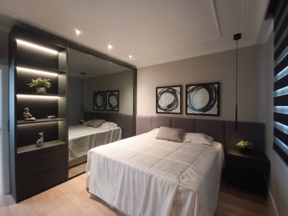 Foto do imóvel Apartamento com 4 Quartos à Venda, 250 m² em Meia Praia - Itapema