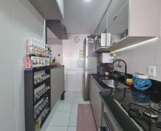 Imagem Imóvel com 2 Quartos à Venda, 110 m² em Camorim - Rio De Janeiro Imagem Imóvel com 2 Quartos à Venda, 110 m² em Camorim - Rio De Janeiro