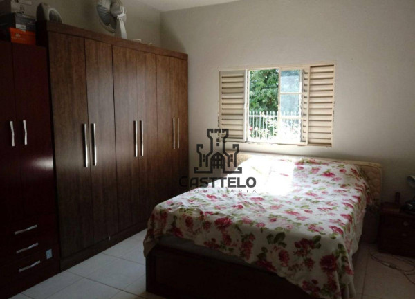 Imagem Casa com 3 Quartos à Venda, 130 m² em Parque Residencial João Piza - Londrina Imagem Casa com 3 Quartos à Venda, 130 m² em Parque Residencial João Piza - Londrina