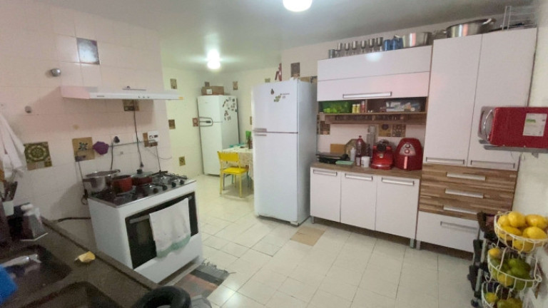 Imagem Apartamento com 3 Quartos à Venda, 200 m² em Algodoal - Cabo Frio