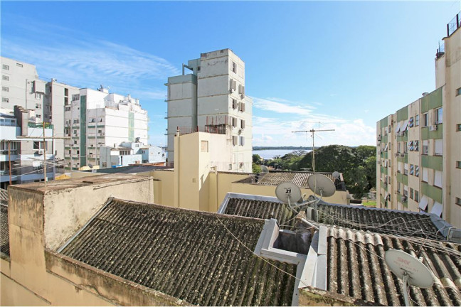 Imagem Imóvel com 1 Quarto à Venda, em Centro Histórico - Porto Alegre Imagem Imóvel com 1 Quarto à Venda, em Centro Histórico - Porto Alegre