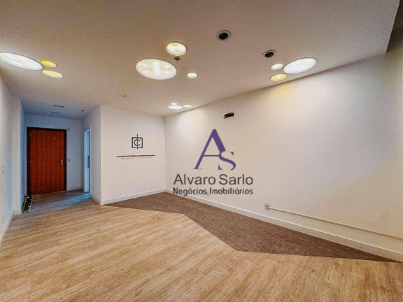 Sala Comercial à Venda, 33 m² em Enseada Do Suá - Vitória