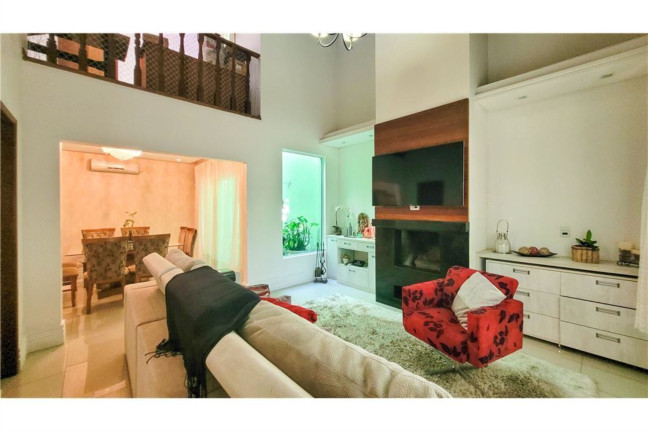 Imagem Casa com 3 Quartos à Venda, em Jardim Itu - Porto Alegre Imagem Casa com 3 Quartos à Venda, em Jardim Itu - Porto Alegre