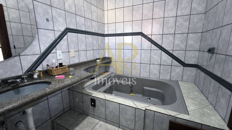 Imagem Casa com 3 Quartos à Venda, 300 m² em Praia João Rosa - Biguaçu