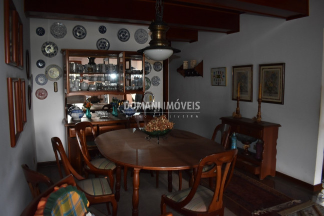 Imagem Imóvel com 3 Quartos à Venda, 142 m² em Região De Capivari - Campos Do Jordão Imagem Imóvel com 3 Quartos à Venda, 142 m² em Região De Capivari - Campos Do Jordão
