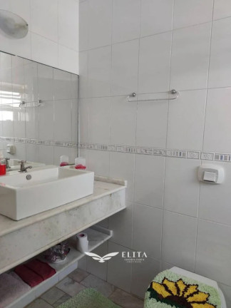 Imagem Casa com 6 Quartos à Venda,  em Itajuba - Barra Velha