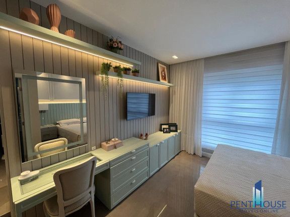Imagem Apartamento com 3 Quartos à Venda, 190 m² em Pioneiros - Balneário Camboriú