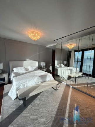 Imagem Apartamento com 4 Quartos à Venda, 230 m² em Centro - Balneário Camboriú Imagem Apartamento com 4 Quartos à Venda, 230 m² em Centro - Balneário Camboriú