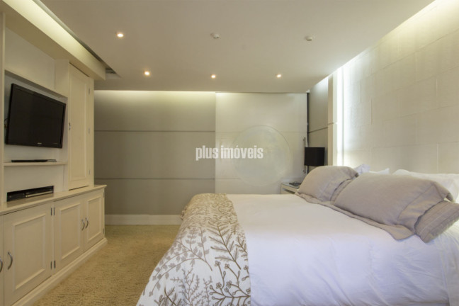 Imagem Apartamento com 3 Quartos à Venda, 373 m² em Real Parque - São Paulo