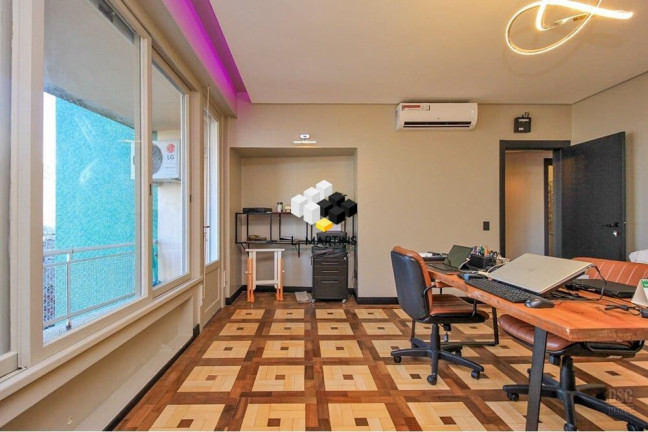 Imagem Apartamento com 4 Quartos à Venda, 221 m² em Independência - Porto Alegre Imagem Apartamento com 4 Quartos à Venda, 221 m² em Independência - Porto Alegre