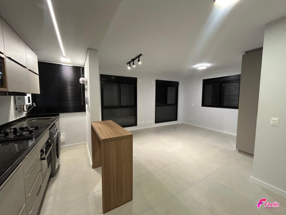 Imagem Apartamento com 1 Quarto à Venda, 28 m² em Centro - Florianópolis