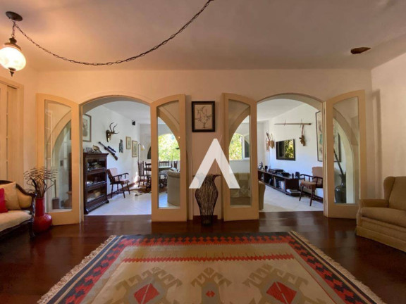 Imagem Casa com 4 Quartos à Venda, 373 m² em Quebra Frascos - Teresópolis