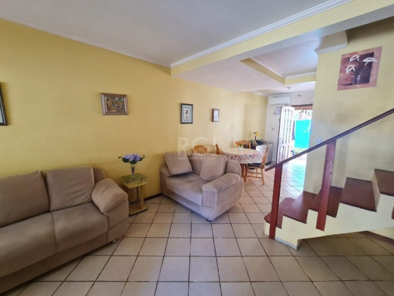 Imagem Casa de Condomínio com 2 Quartos à Venda, 72 m² em Hípica - Porto Alegre