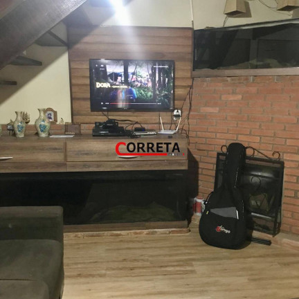 Imagem Casa de Condomínio com 3 Quartos à Venda, 1.500 m² em Votorantim - Ibiúna