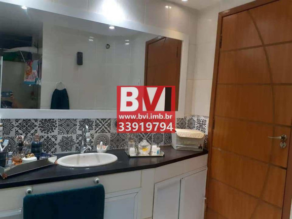 Imagem Apartamento com 2 Quartos à Venda, 67 m² em Olaria - Rio De Janeiro Imagem Apartamento com 2 Quartos à Venda, 67 m² em Olaria - Rio De Janeiro