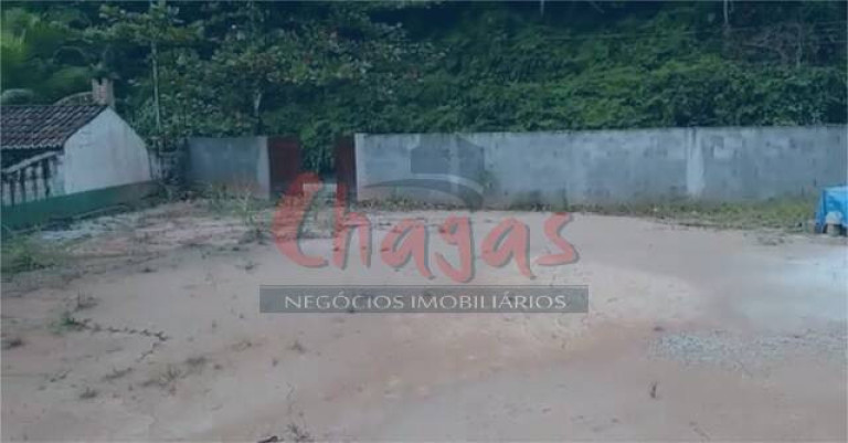 Terreno à Venda, 364 m² em Cocanha - Caraguatatuba