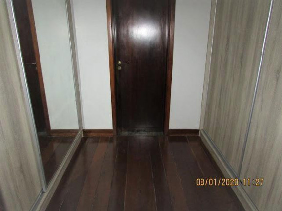 Imagem Sobrado com 4 Quartos à Venda, 405 m² em Quebec - Londrina