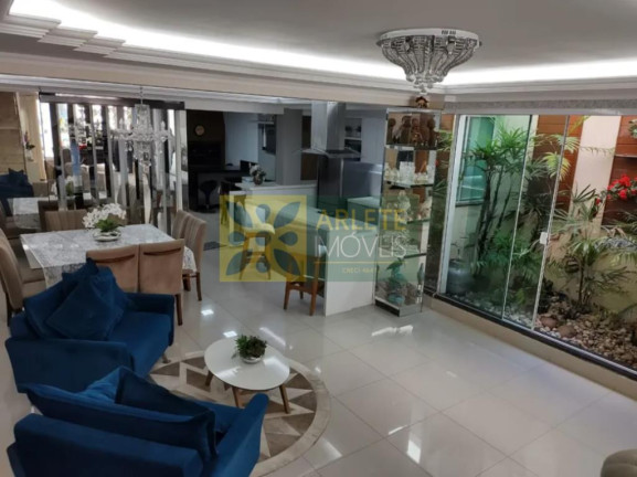 Imagem Sobrado com 3 Quartos à Venda, 191 m² em Balneário Perequê - Porto Belo