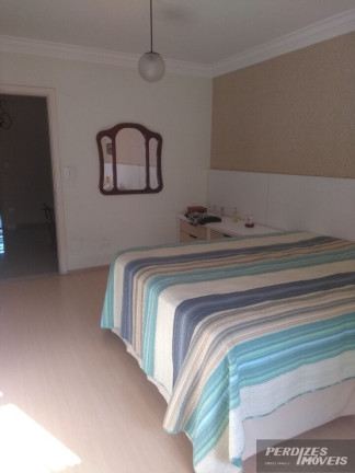 Imagem Casa com 4 Quartos à Venda ou Locação, 205 m² em Pacaembu - São Paulo