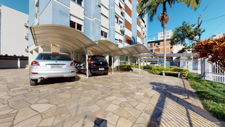 Imagem Imóvel com 2 Quartos à Venda, 74 m² em Menino Deus - Porto Alegre
