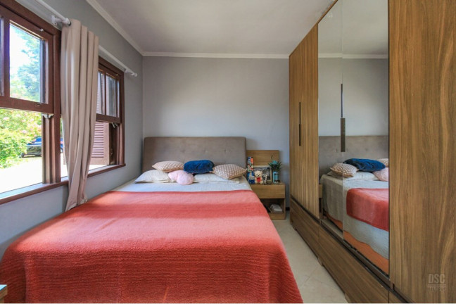 Imagem Casa com 4 Quartos à Venda, 173 m² em Espírito Santo - Porto Alegre