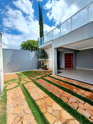 Imagem Casa com 3 Quartos à Venda, 
