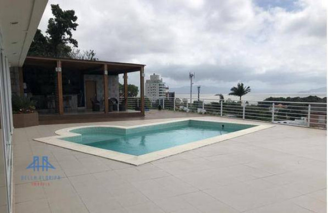 Imagem Casa com 3 Quartos à Venda, 365 m² em Agronômica - Florianópolis Imagem Casa com 3 Quartos à Venda, 365 m² em Agronômica - Florianópolis
