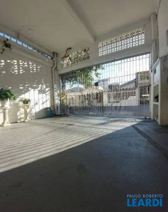 Sobrado com 3 Quartos à Venda, 269 m² em Vila Floresta - Santo André