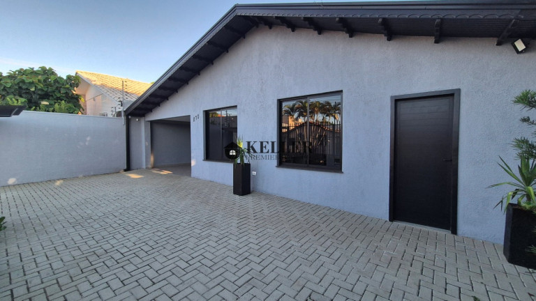 Imagem Casa com 3 Quartos à Venda, 300 m² em Jardim Tarobá - Foz Do Iguaçu Imagem Casa com 3 Quartos à Venda, 300 m² em Jardim Tarobá - Foz Do Iguaçu