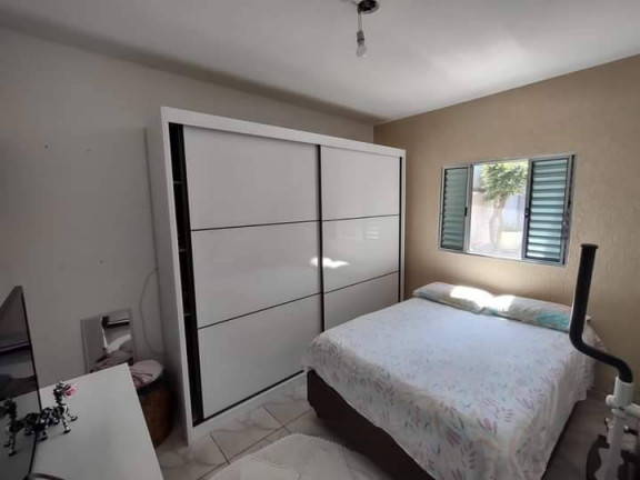 Imagem Casa com 3 Quartos à Venda, 250 m² em Botujuru - Mogi Das Cruzes