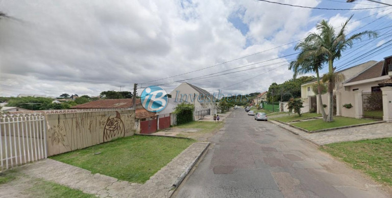 Imagem Terreno à Venda, 675 m² em Hauer - Curitiba Imagem Terreno à Venda, 675 m² em Hauer - Curitiba