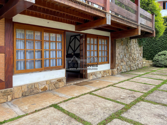 Imagem Casa com 4 Quartos à Venda, 315 m² em Vila Capivari - Campos Do Jordão
