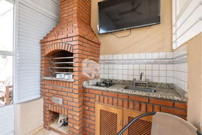 Imagem Casa com 4 Quartos à Venda, 292 m² em Embura - São Paulo Imagem Casa com 4 Quartos à Venda, 292 m² em Embura - São Paulo