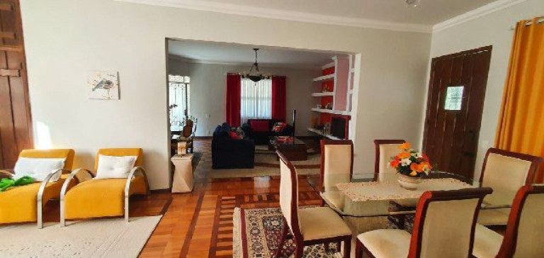Imagem Casa com 4 Quartos à Venda, 354 m² em Granja Guarani - Teresópolis Imagem Casa com 4 Quartos à Venda, 354 m² em Granja Guarani - Teresópolis