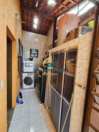 Imagem Sobrado com 4 Quartos à Venda, 115 m² em Centro - Mongaguá