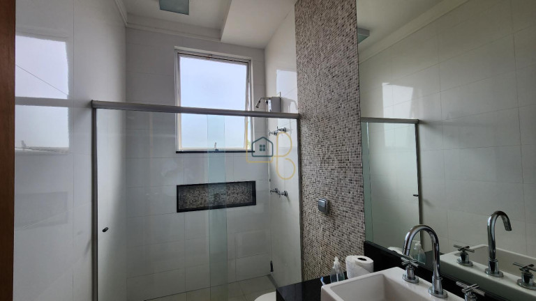 Imagem Casa de Condomínio com 3 Quartos à Venda, 200 m² em Jardim Itatiaia 2 - Londrina