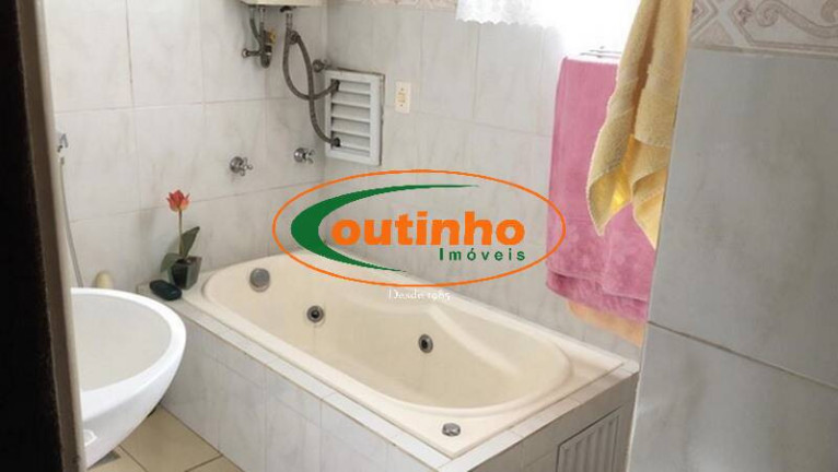 Imagem Casa com 4 Quartos à Venda, 575 m² em Grajaú - Rio De Janeiro Imagem Casa com 4 Quartos à Venda, 575 m² em Grajaú - Rio De Janeiro