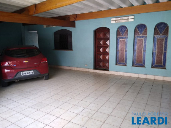 Imagem Casa com 5 Quartos à Venda, 353 m² em Parque Das Nações - Santo André Imagem Casa com 5 Quartos à Venda, 353 m² em Parque Das Nações - Santo André
